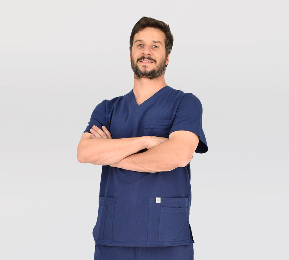 uniforme clínico azul marino de hombre