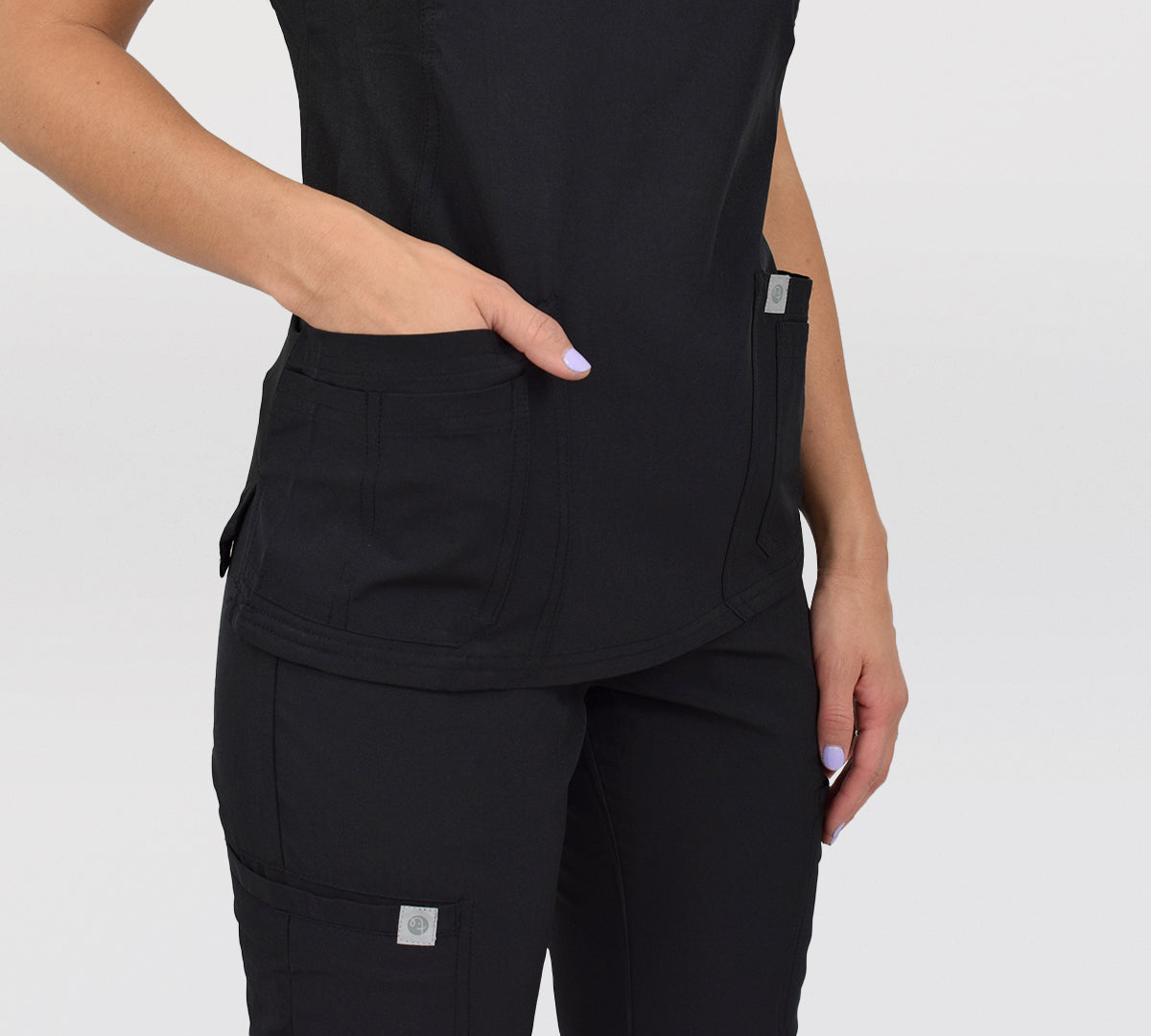 Polera Modelo Fit Negra Mujer